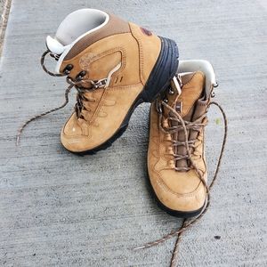 Raichle / Mammut Shasta LTH hiking boots. Size 8